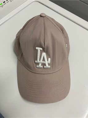 New Era Kids LA Baseball Cap in Taupe with White Logo
